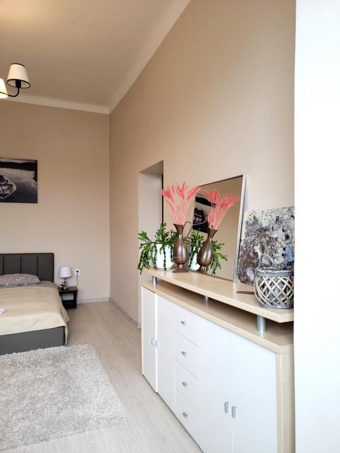 Cozy 2 Room Apartment In The Oldtown Of Klaipeda Exterior photo